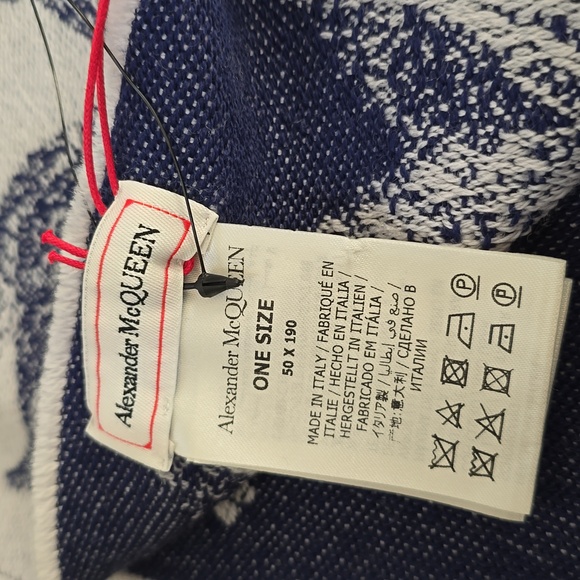 Alexander McQueen scarf - Picture 3 of 5